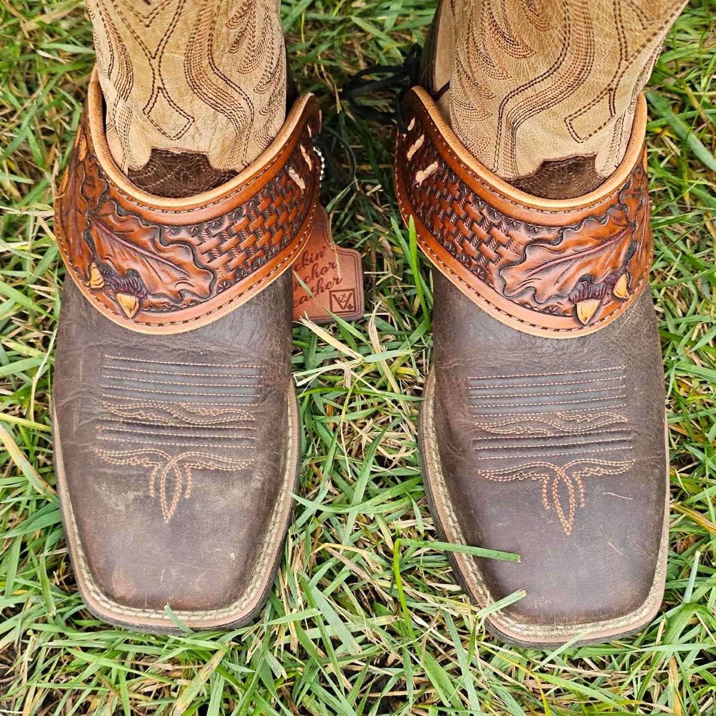 Spur Straps - Acorn and Oak